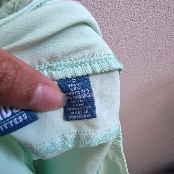 Reel Legends Shorts Women's Small Green Lightweight Casual Ladies 32x12 Fishing - Picture 4 of 6